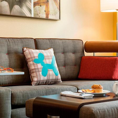 Towneplace Suites By Marriott Red Deer Dış mekan fotoğraf